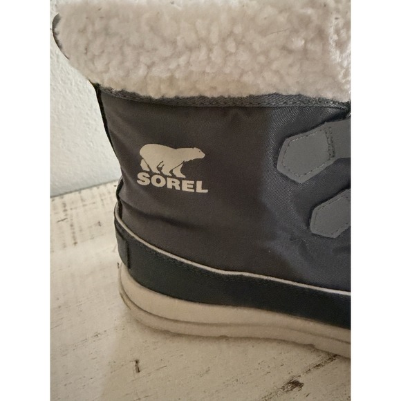 Sorel Women's Explorer Carnival Waterproof Insulated Winter Boots 8 - Picture 2 of 12